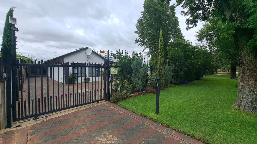 5 Bedroom Property for Sale in Hospitaalpark Free State